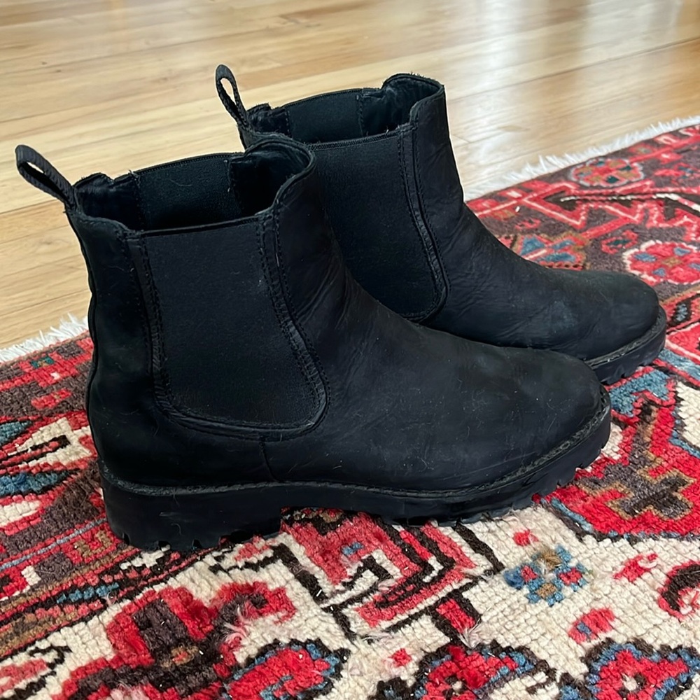 Thursday boot Chelsea legend size 8 black leather